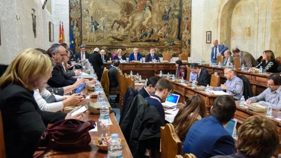 Reunión del Consejo de Gobierno de la USAL. Foto USAL