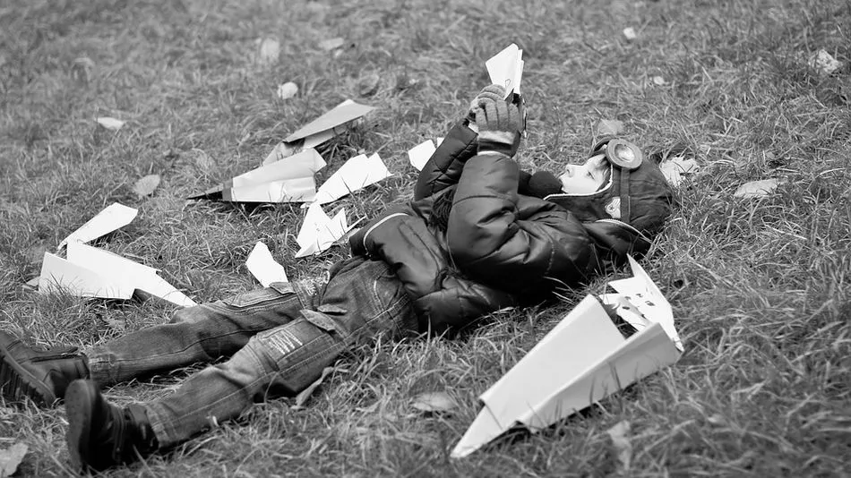 Los más pequeños se enfadan, vaya que sí, pero sin doblez ni hipocresía, y su encono suele durar hasta que un nuevo suceso llame su atención