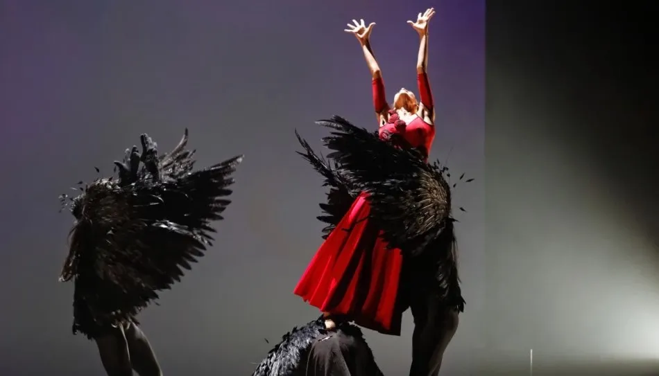 Esta pieza cuenta la historia de Candela, una joven gitana cuyo amor por Carmelo se ve atormentado por el espectro de su antiguo amante