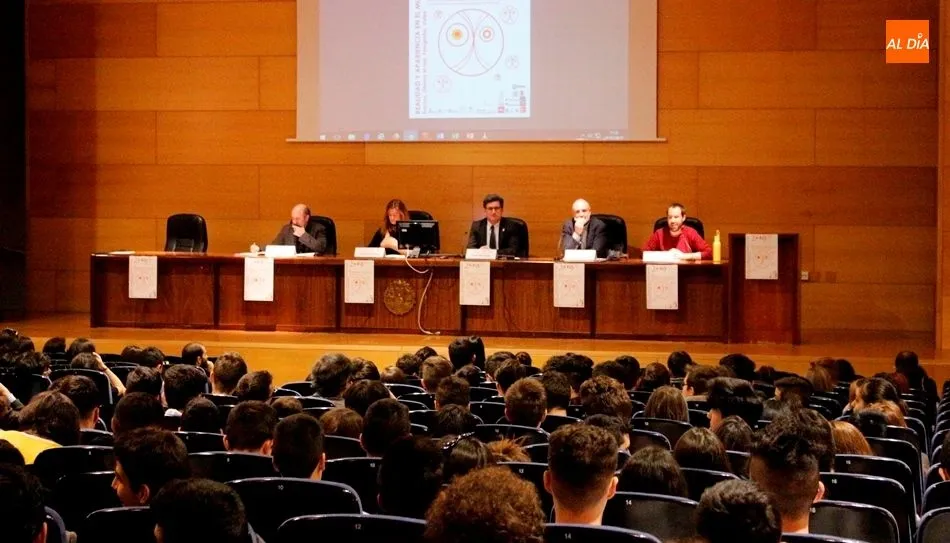 Inauguración de la Olimpiada Regional Filosófica en el edificio FES. Foto de Elena López