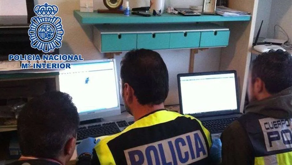 La Policía Nacional cuenta con agentes especializados en delitos relacionados con internet