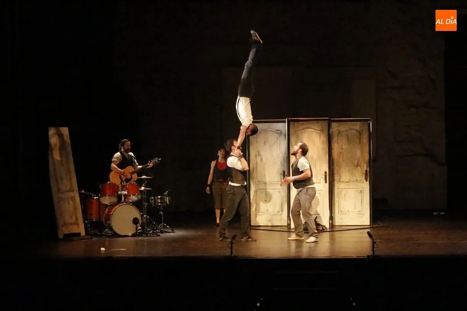 Aplausos para los intrincados malabares de Emportats