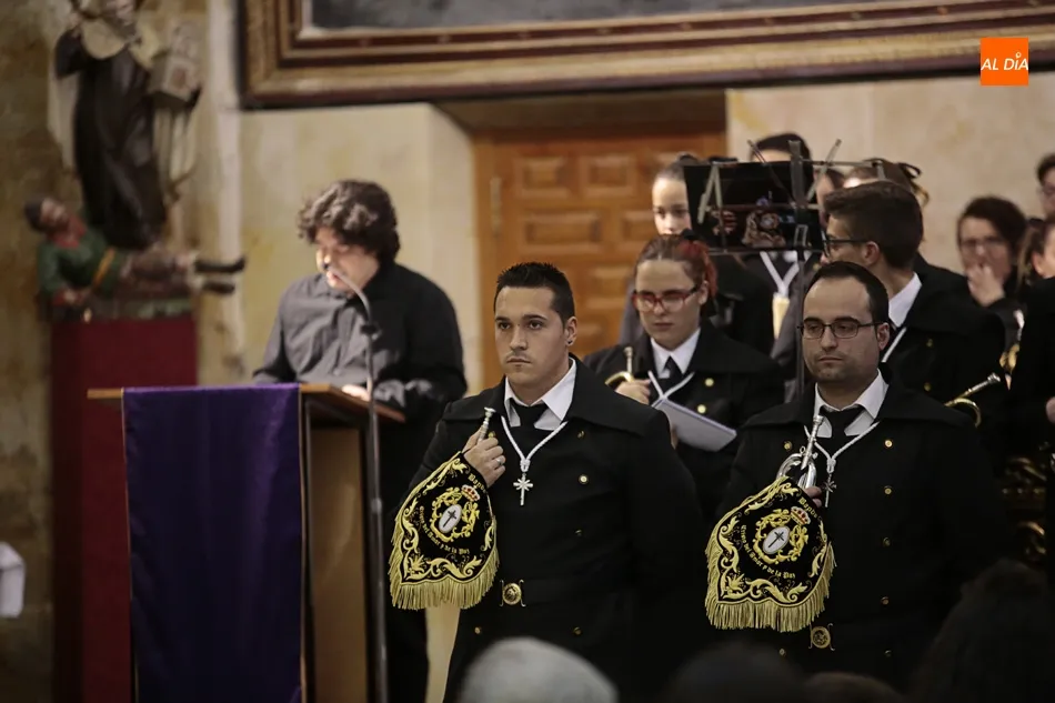 Oración, música y palabra en el Carmen de Abajo