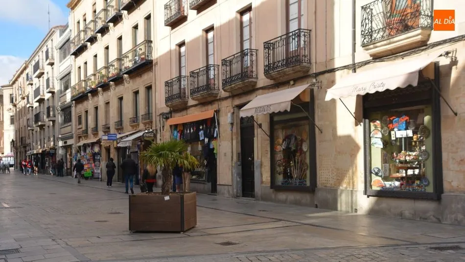 La Rúa, una de las zonas que concentra apartamentos turísticos. Foto: Lydia González