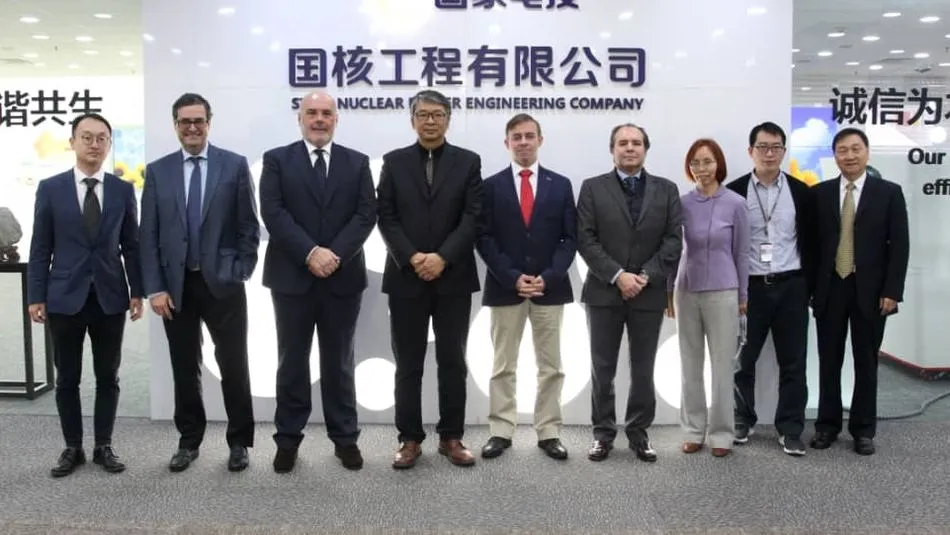 Delegación de ENUSA y Ensa encabezada por sus respectivos presidentes, José Vicente Berlanga y David Gomila, en China