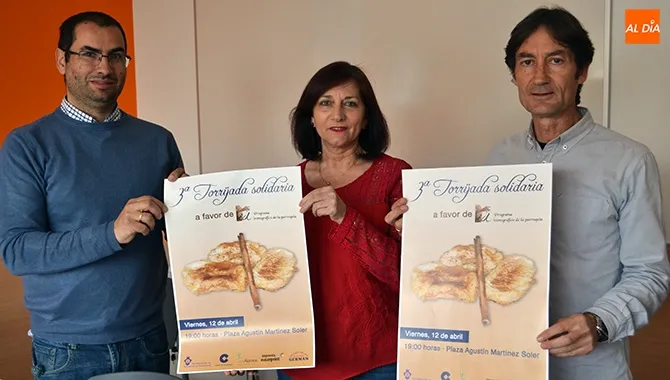 Lauren Sevillano, párroco local, Carmen Ávila, alcaldesa de la ciudad y Miguel Navarro, director de Cope Peñaranda presentaban la 3ª Torrijada