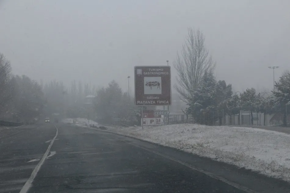 Uno de los accesos a la villa chacinera