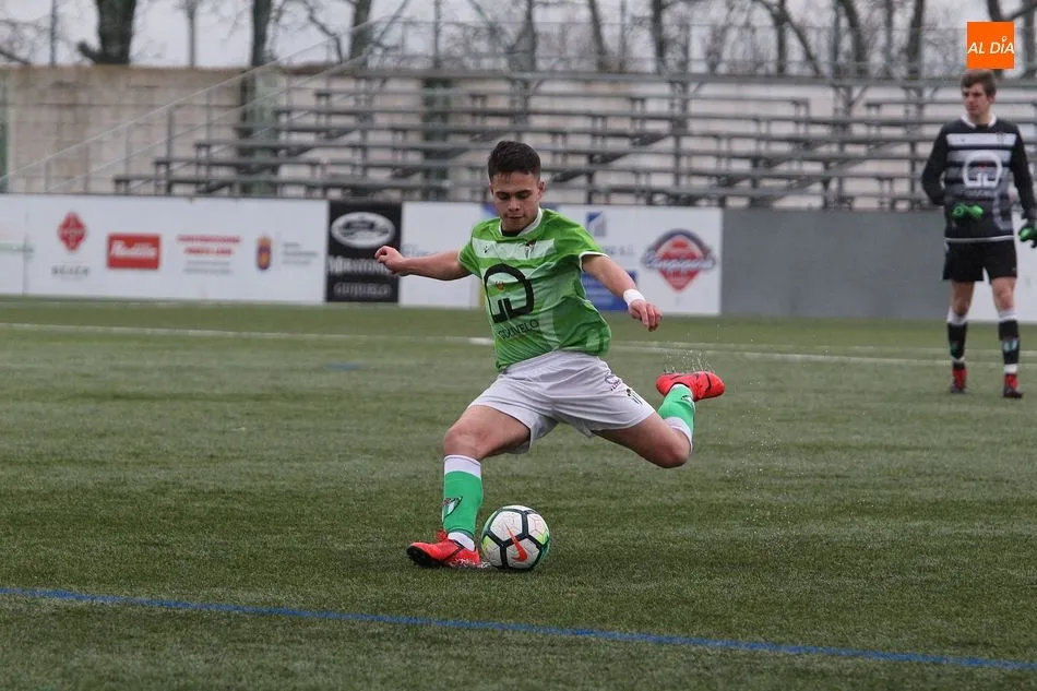 El Guijuelo Juvenil golea al Capuchinos y sigue en la lucha por el ascenso (4-1)