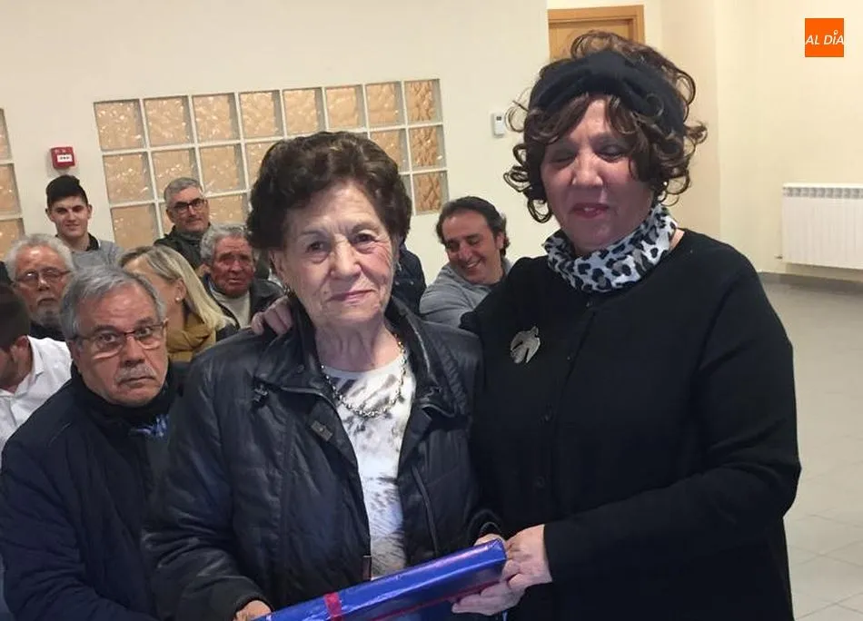 La alcaldesa, María Luisa Martín, con la subdelegada del Gobierno, Encarnación Pérez
