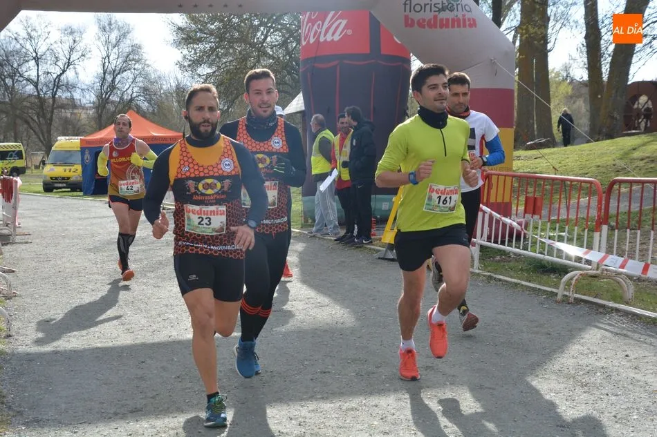 Participante en la Carrera Solidaria de la Isla del Soto de Santa Marta
