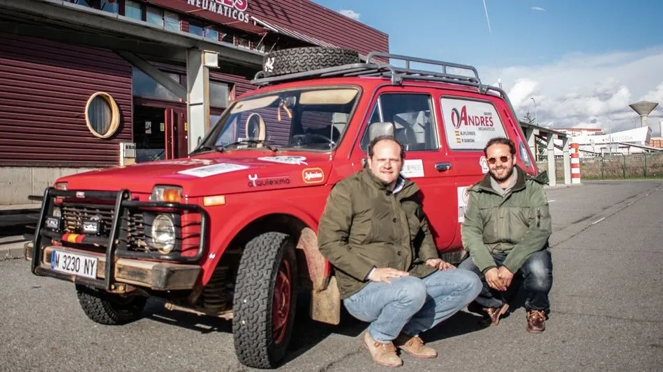 Pedro Simón y Alberto Flores participarán en el Rally Solidario
