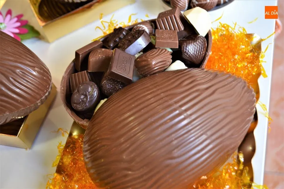 Cualquier excusa es buena para degustar un buen chocolate, y ese placer saben cómo complacerlo en Bombonería Sven | FOTOS: Ángel Merino