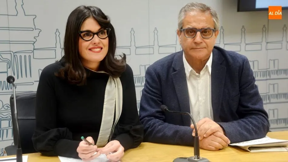 Virgina Carrera y Gabriel Risco, concejales de Ganemos Salamanca. Foto de Lydia González