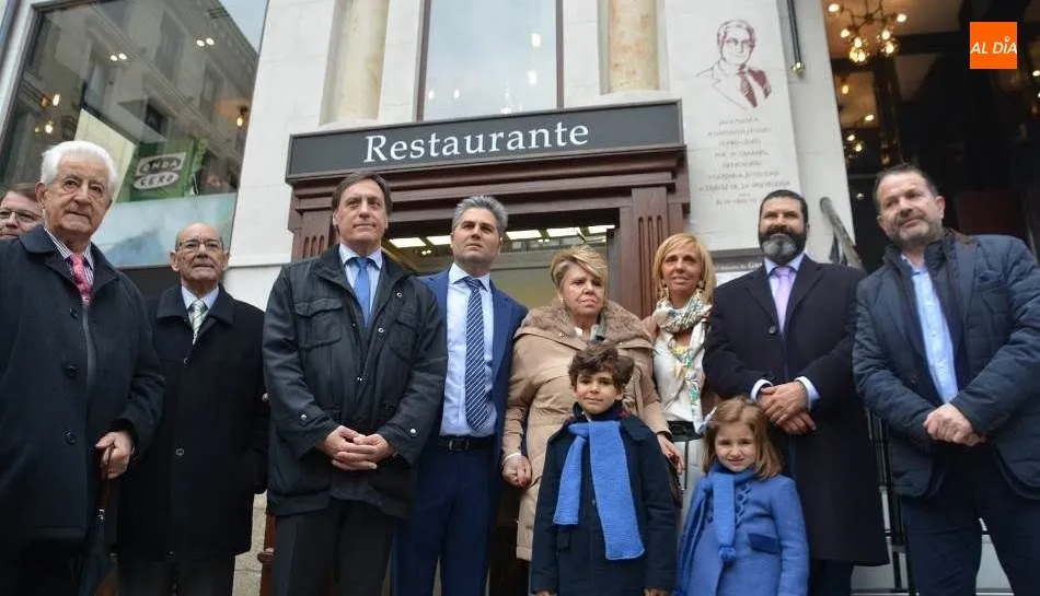 Inauguración del vítor dedicado a Gonzalo Sendín Hernández en la plaza del Poeta Iglesias. Foto de Lydia González