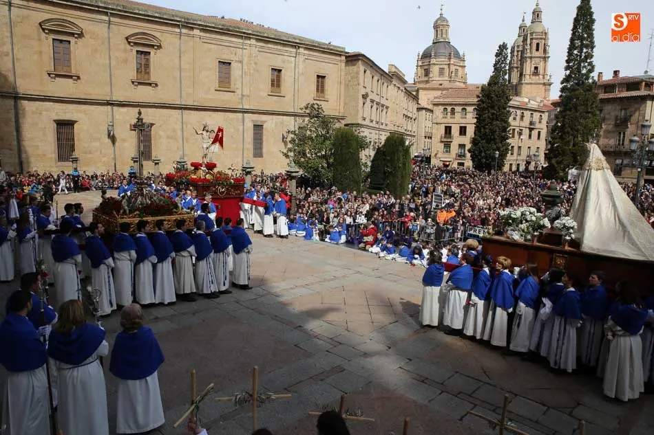 Momento del Encuentro junto a la Catedral.