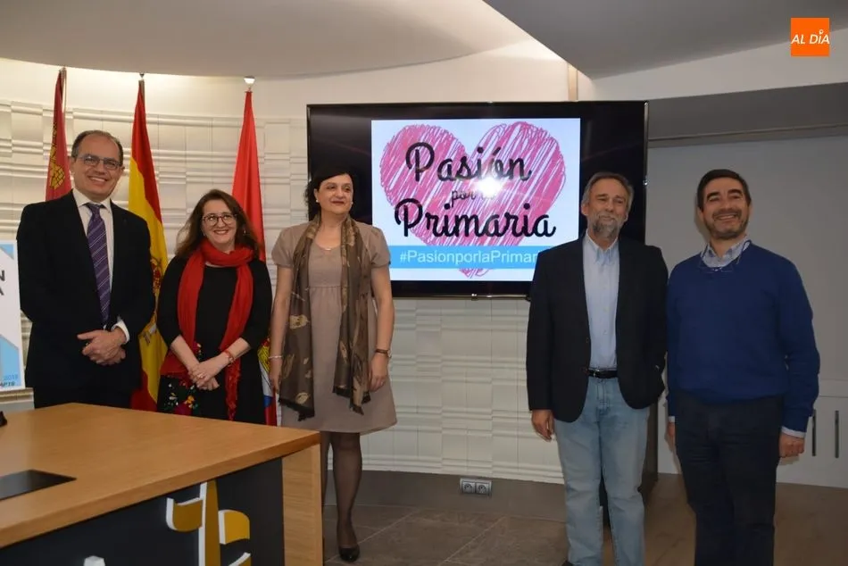 Representantes de distintas organizaciones que conforman el Foro de Atención Primaria | Foto: Lydia González