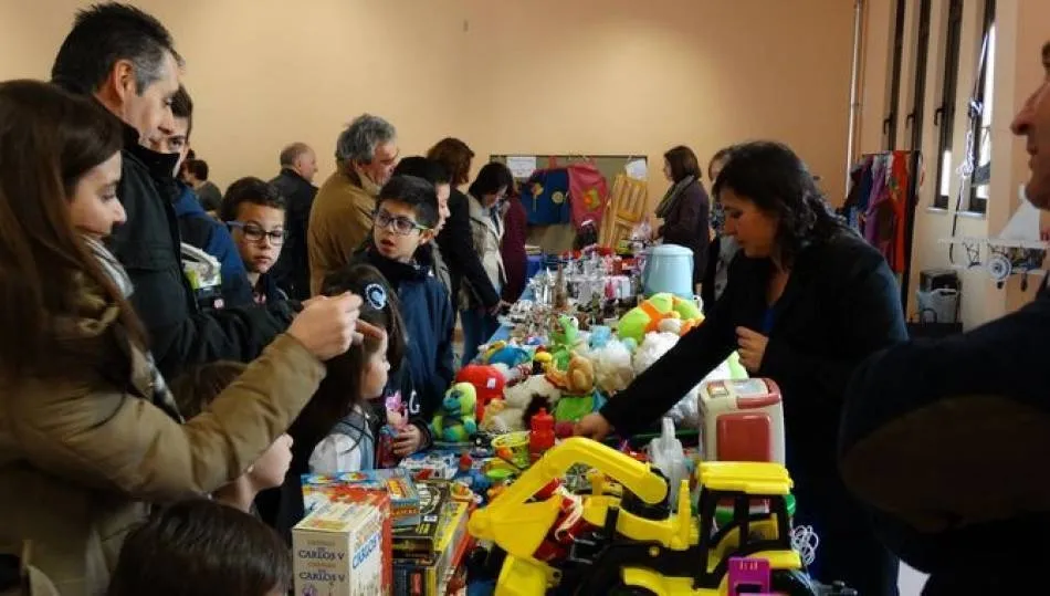 Una edición anterior del mercadillo solidario de Babilafuente