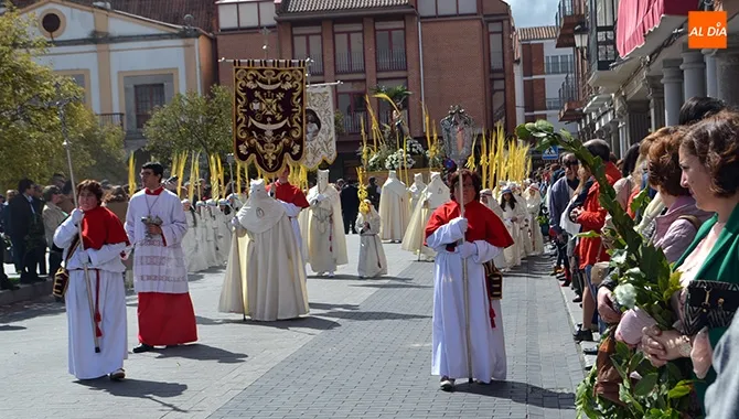 Cientos de personas se echaban a las calles para vivir la procesión del Domingo de Ramos en Peñaranda