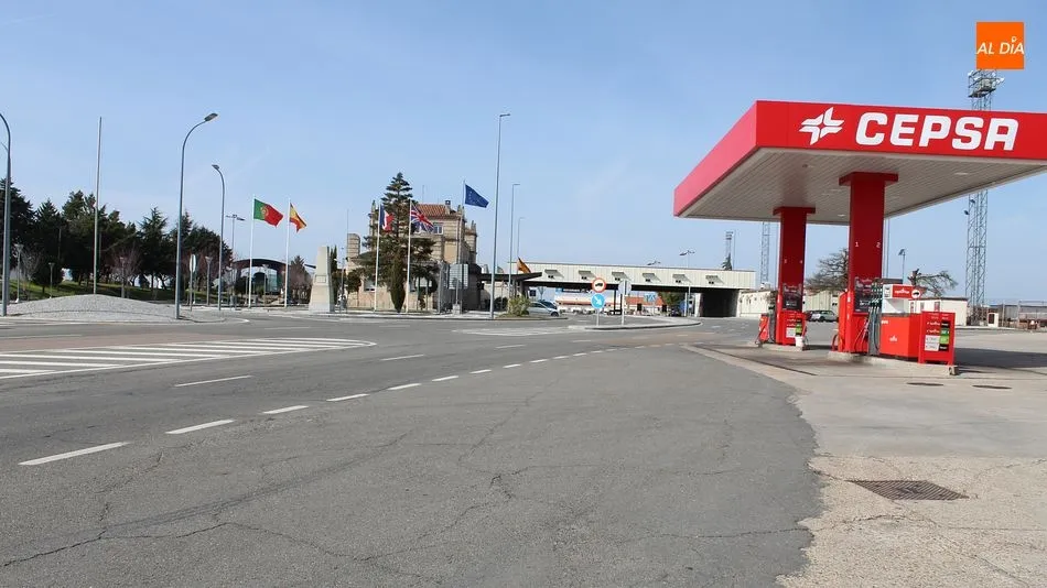 Gasolinera de Fuentes de Oñoro, al lado de la antigua aduana
