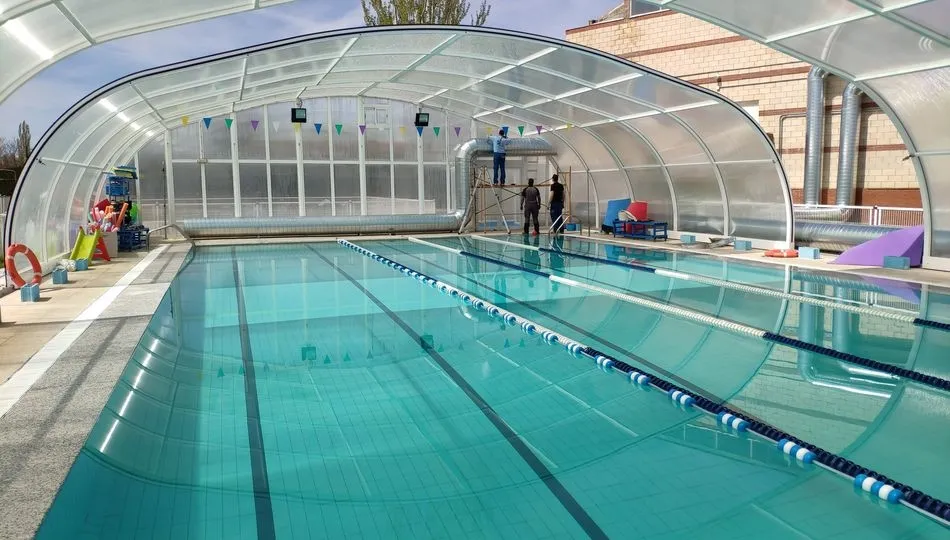 Las obras resolverán los problemas de aire frío que se estaban dando en la piscina climatizada