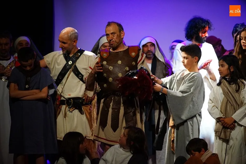 La Pasión cumple 40 años con un lleno absoluto en el teatro