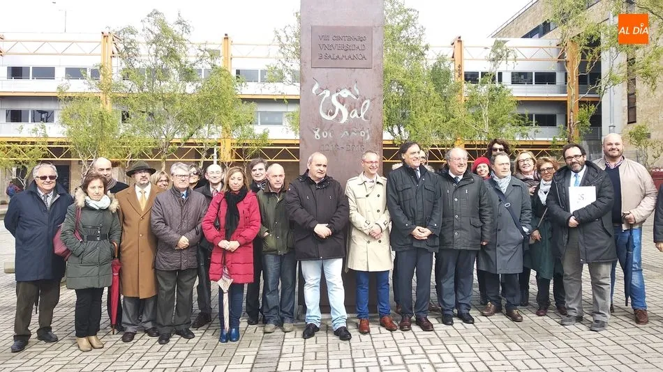 Inauguración del tótem conmemorativo del VIII Centenario de la Universidad de Salamanca en el campus Miguel de Unamuno. Foto de Elena López