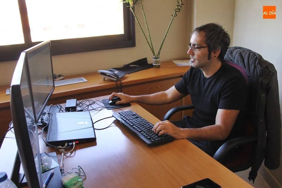 El investigador salmantino Carlos Dionisio Pérez desarrolla su actividad en el Departamento de Economía e Historia Económica de la Universidad de Salamanca