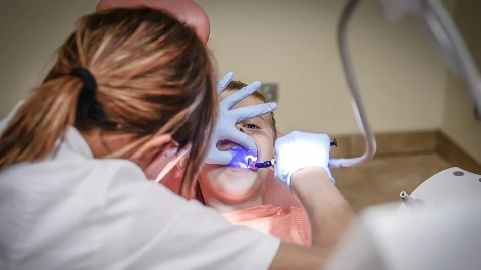 Ampliar la cobertura bucodental, compromiso en el que coinciden los principales partidos