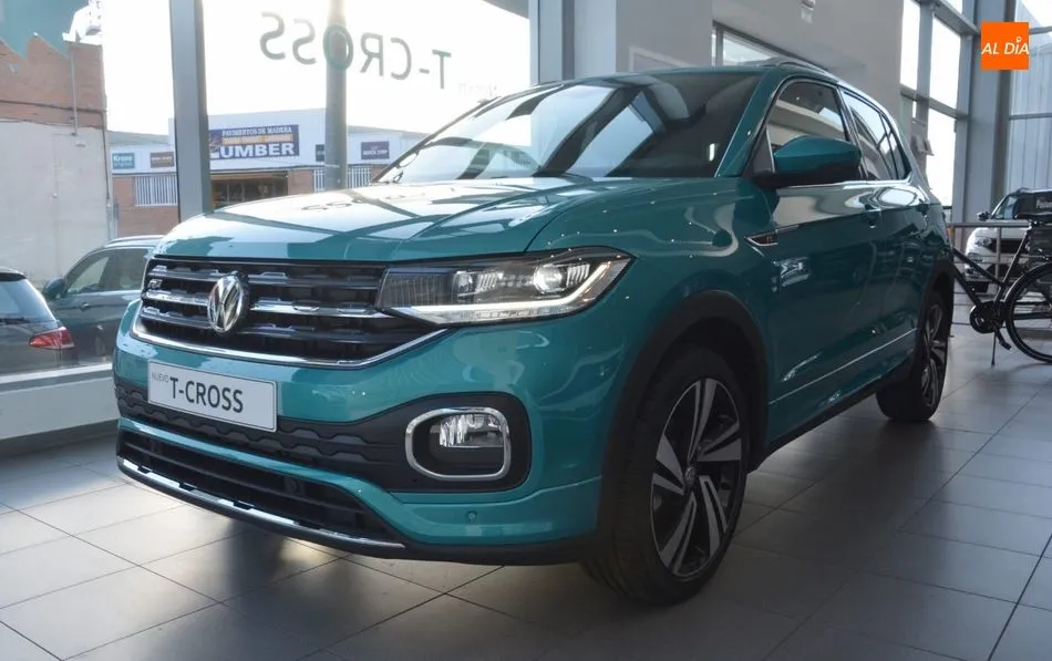 El nuevo Volkswagen T-Cross, en las instalaciones de Helmántica. Foto de Lydia González