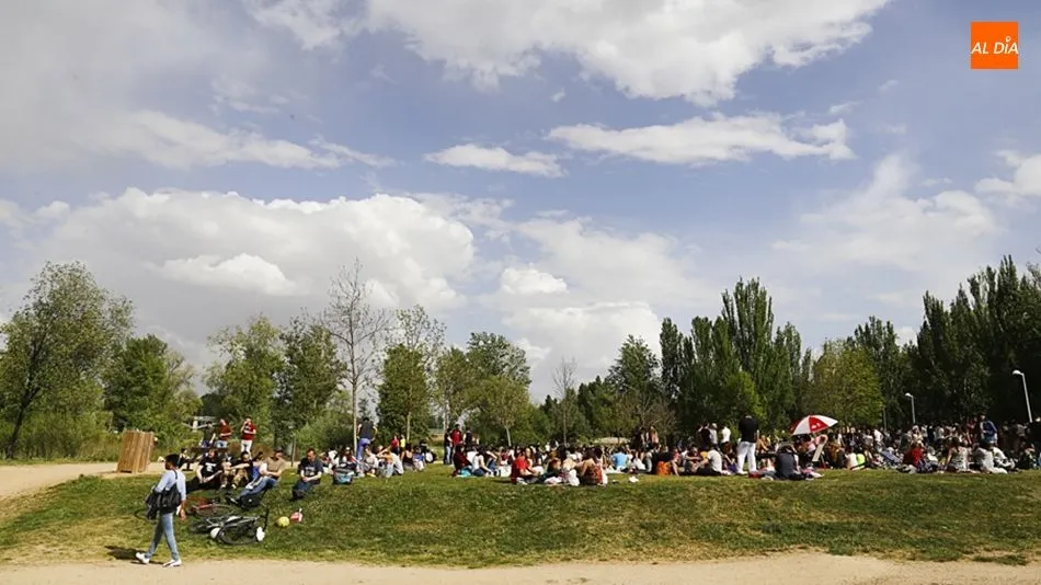 Los rincones verdes, los más buscados para comer el hornazo.
