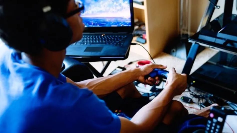 Con el acceso a Internet no solo ha aumentado la prevalencia de jugar dinero online, sino también la frecuencia con la que se juega