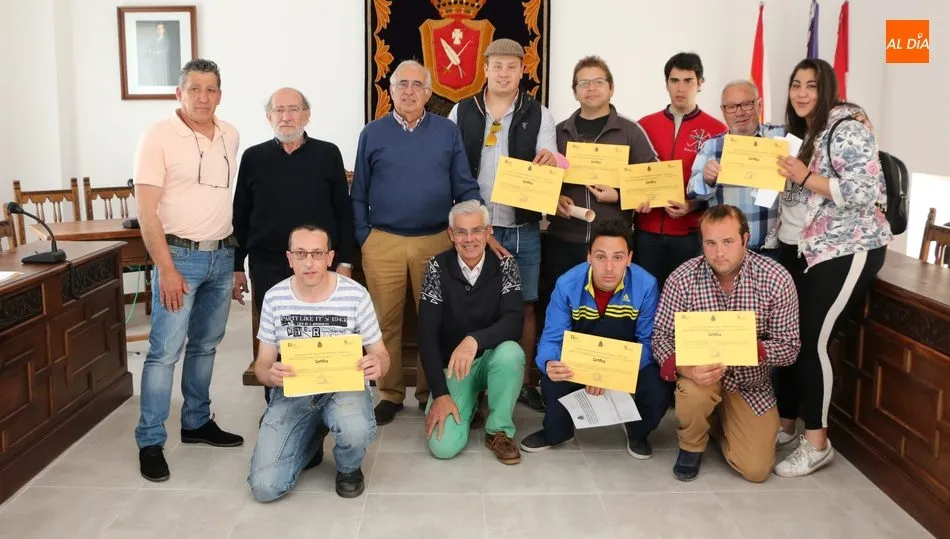 Responsables municipales, profesores y alumnos se mostraron muy satisfechos con el trabajo realizado durante el curso / MIGUEL CORRAL