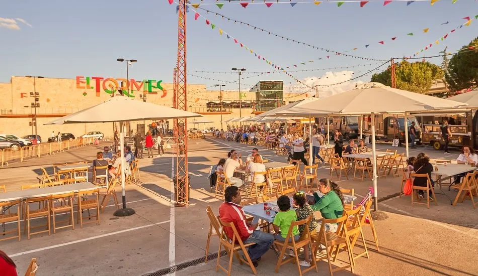 Gran ambiente en el III Festival Food Trucks de El Tormes