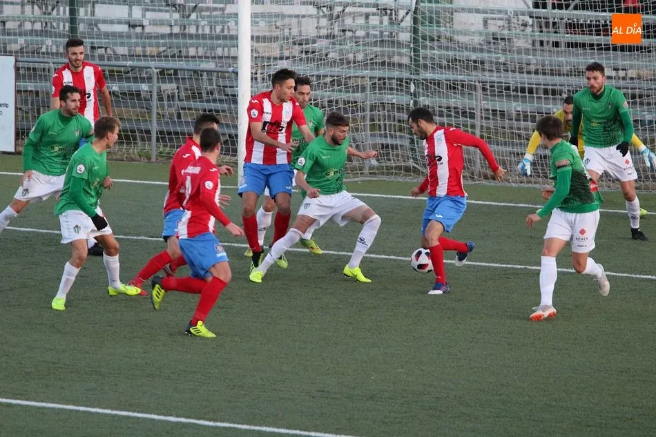 Imagen del partido contra el Navalcarnero en la primera vuelta