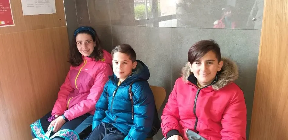 Aitor Perulero Ramajo, Alejandro Guitérrez Aguadero y Miram Vegas Jiménez, alumnos de Salesianos Pizarrales