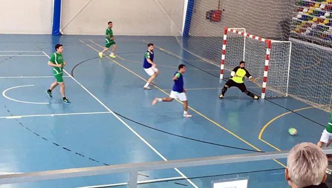 El pabellón de Carbajosa acogía este fin de semana las semifinales en las que participaban dos equipos peñarandinos