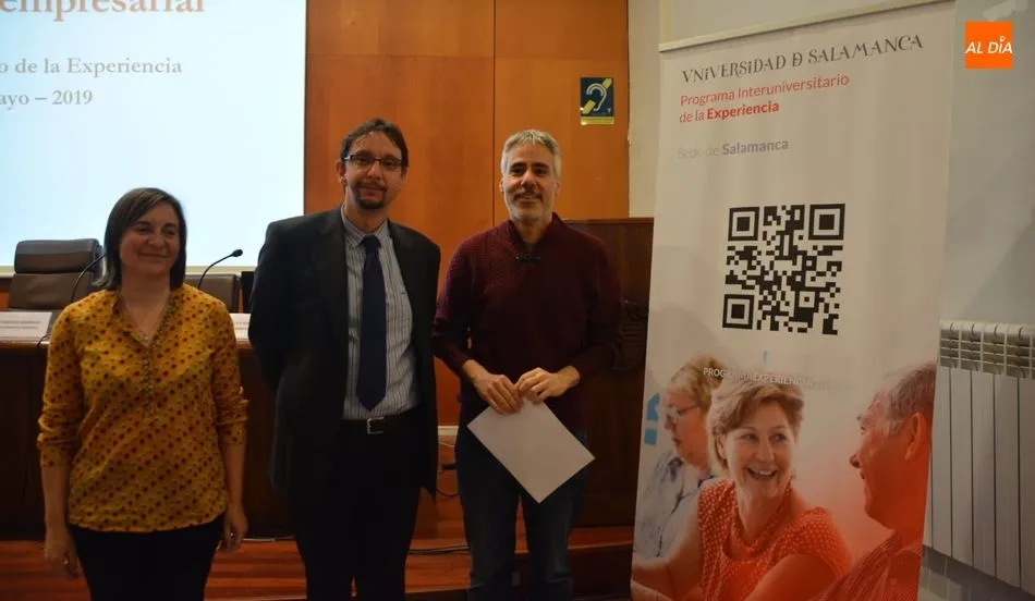 Luis Rodríguez Dominguez  ha impartido la conferencia. Fotos de Lydia González