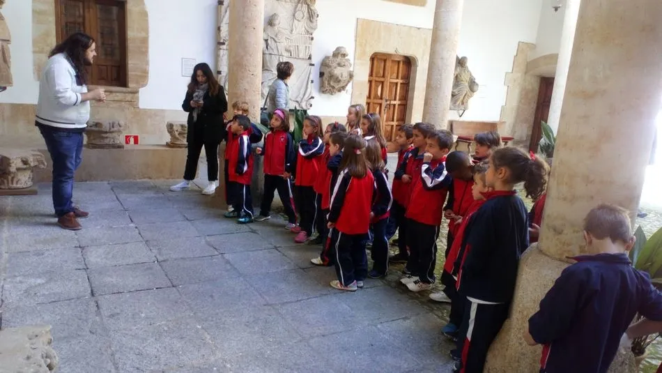 Visita de los alumnos de 1º de Primaria al Museo de Salamanca