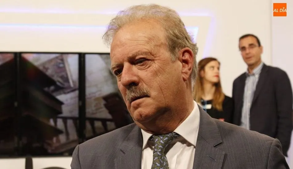 El periodista Manuel Campo Vidal ha ofrecido una conferencia en la UPSA. Foto de Elena López