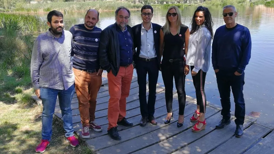 José Luis Mateos, candidato a la Alcaldía de Salamanca por el PSOE, junto a algunos integrantes de su equipo