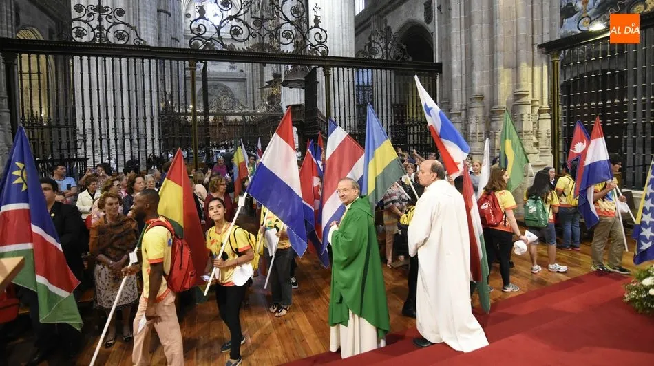 La Catedral celebró más misas de peregrinos en horario de tarde. Foto: Óscar García