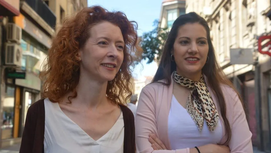 La candidata por Ciudadanos a la Alcaldía de Salamanca, Ana Suárez, en la calle Azafranal. Foto de Lydia González