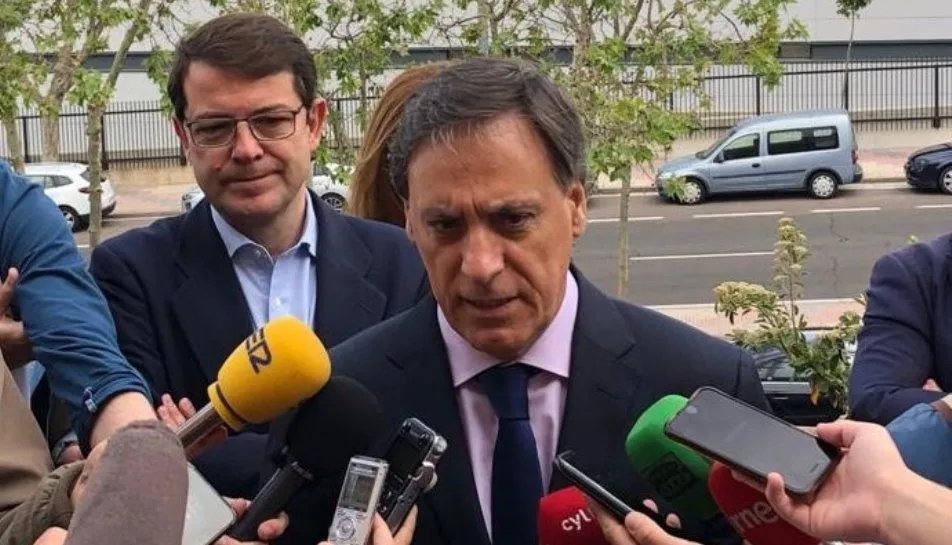 García Carbayo ha anunciado también la creación de dos nuevas líneas de autobús