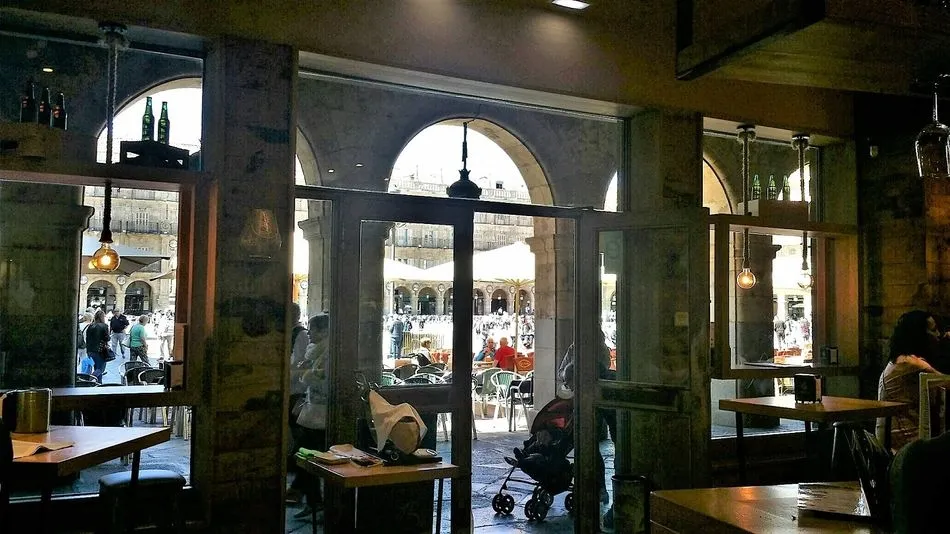 Vista de la Plaza Mayor desde uno de los establecimientos. Fotos: Consuelo del Arco