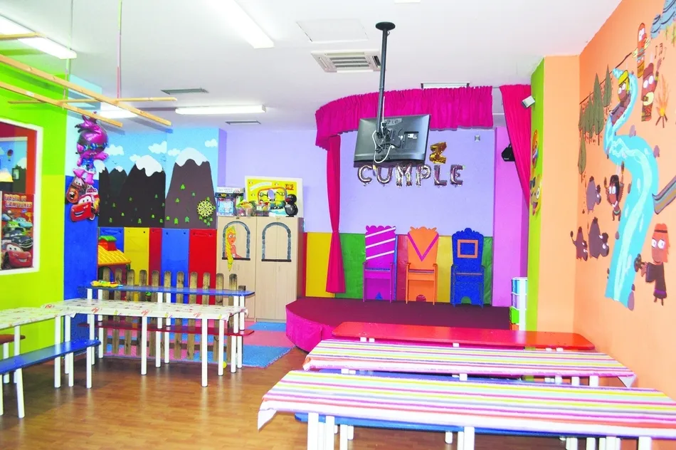 Instalaciones del Parque Infantil Volteretas. Fotos: Ángel Merino