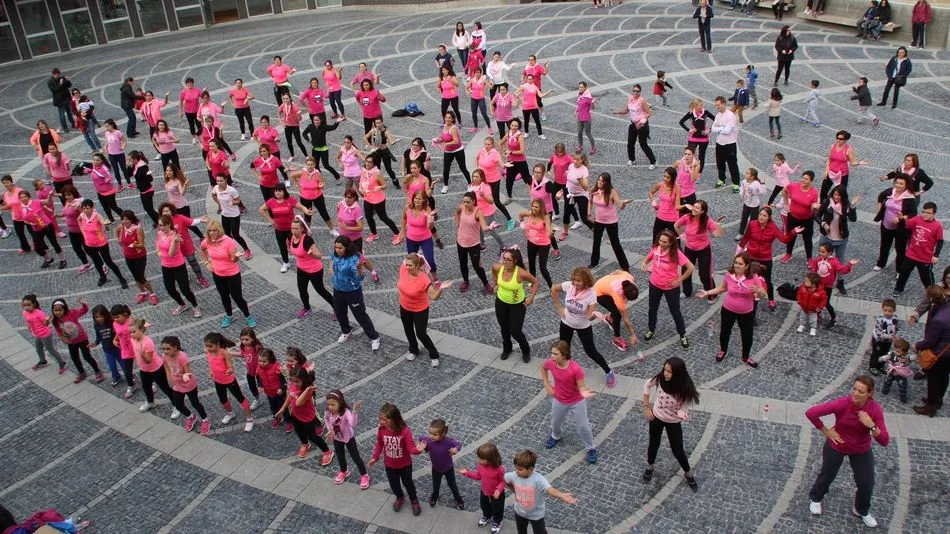 Masterclass de zumba en la Plaza del Ayuntamiento