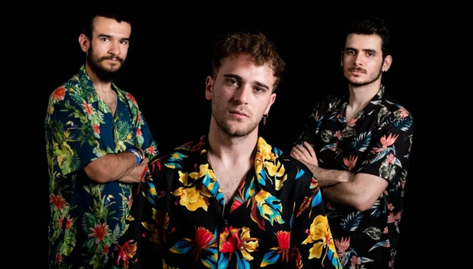 Arapajoe es una banda salmantina cuyo estilo definen como Flamenco Grunge, formada el en 2016