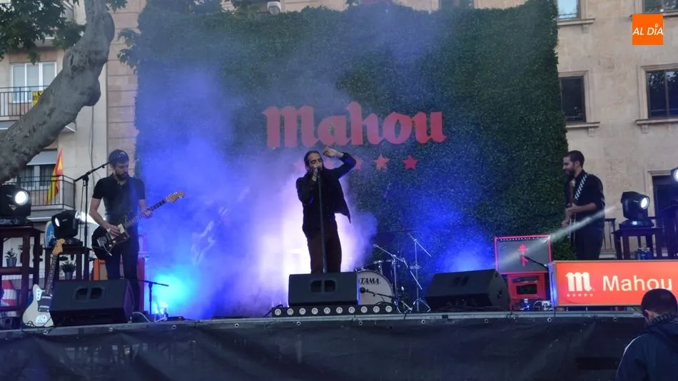 Las bandas Beluga y Twice han puesto la nota musical al Festival Mahou Street Food. Foto de Lydia González