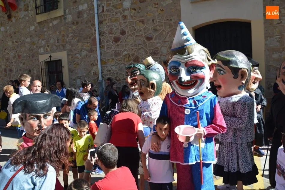 Charangas y cabezudos, esta tarde en el parque Jesuitas. Foto: Lydia González