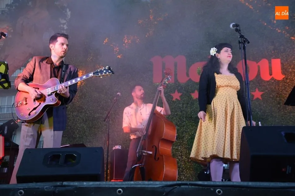 Música en directo con Lulu & The Rockets. Foto: Lydia González